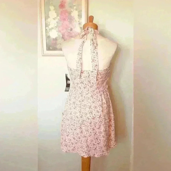 TRIXXI Women’s Size Medium Ruffle Trim Pink Mini Floral Summer Halter Dress NWT - Picture 5 of 15